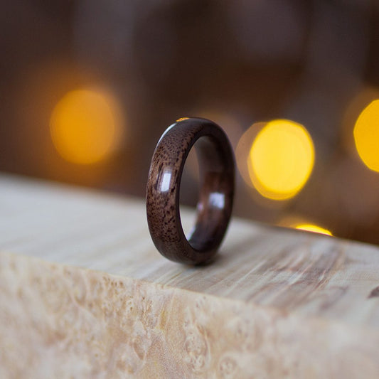 Walnut wood ring